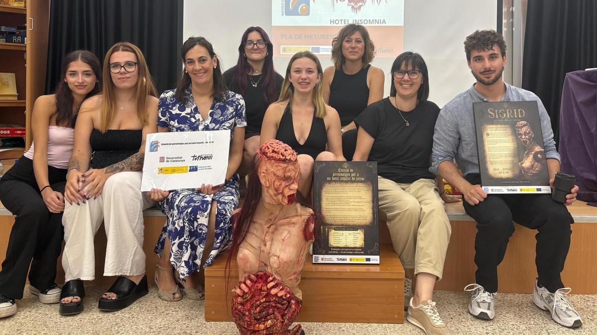 Grup de creació de personatges de terror de l'institut Guillem Catà de Manresa