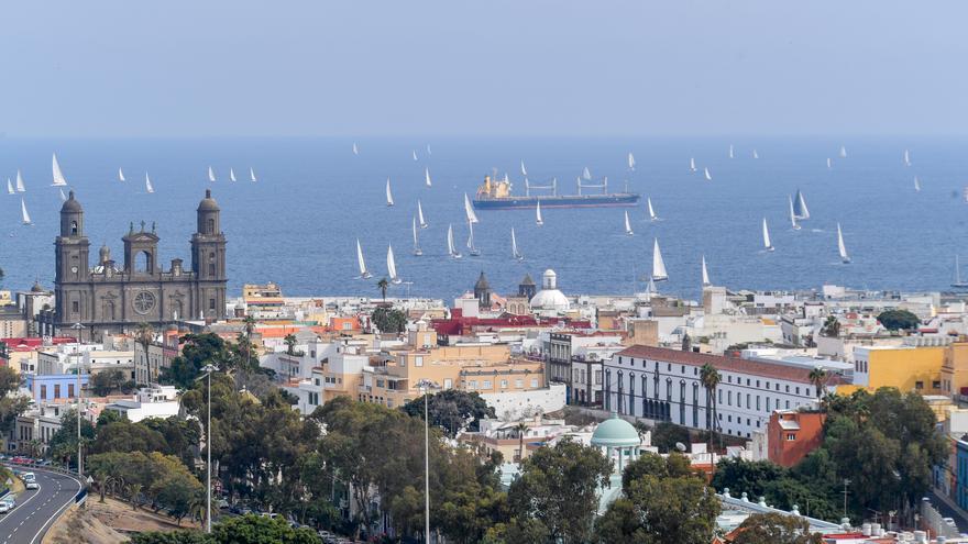 Regata ARC: La ‘ONU de los mares’ despliega sus velas en la bahía de Las Palmas de Gran Canaria