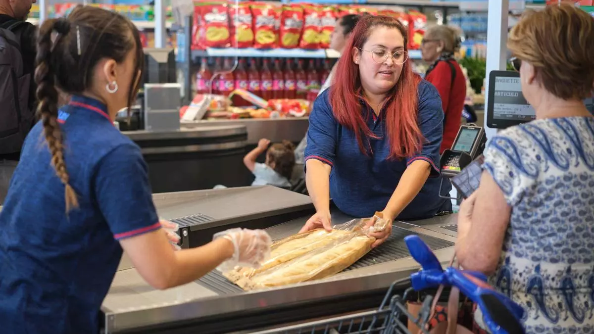 Los huevos, el chocolate y la fruta fresca vuelven a encarecer la compra en Canarias