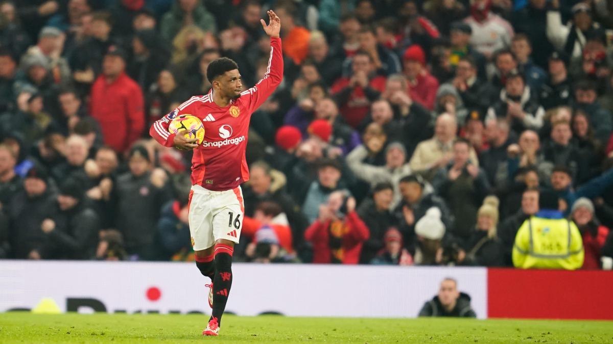 Diallo salva el orgullo del United