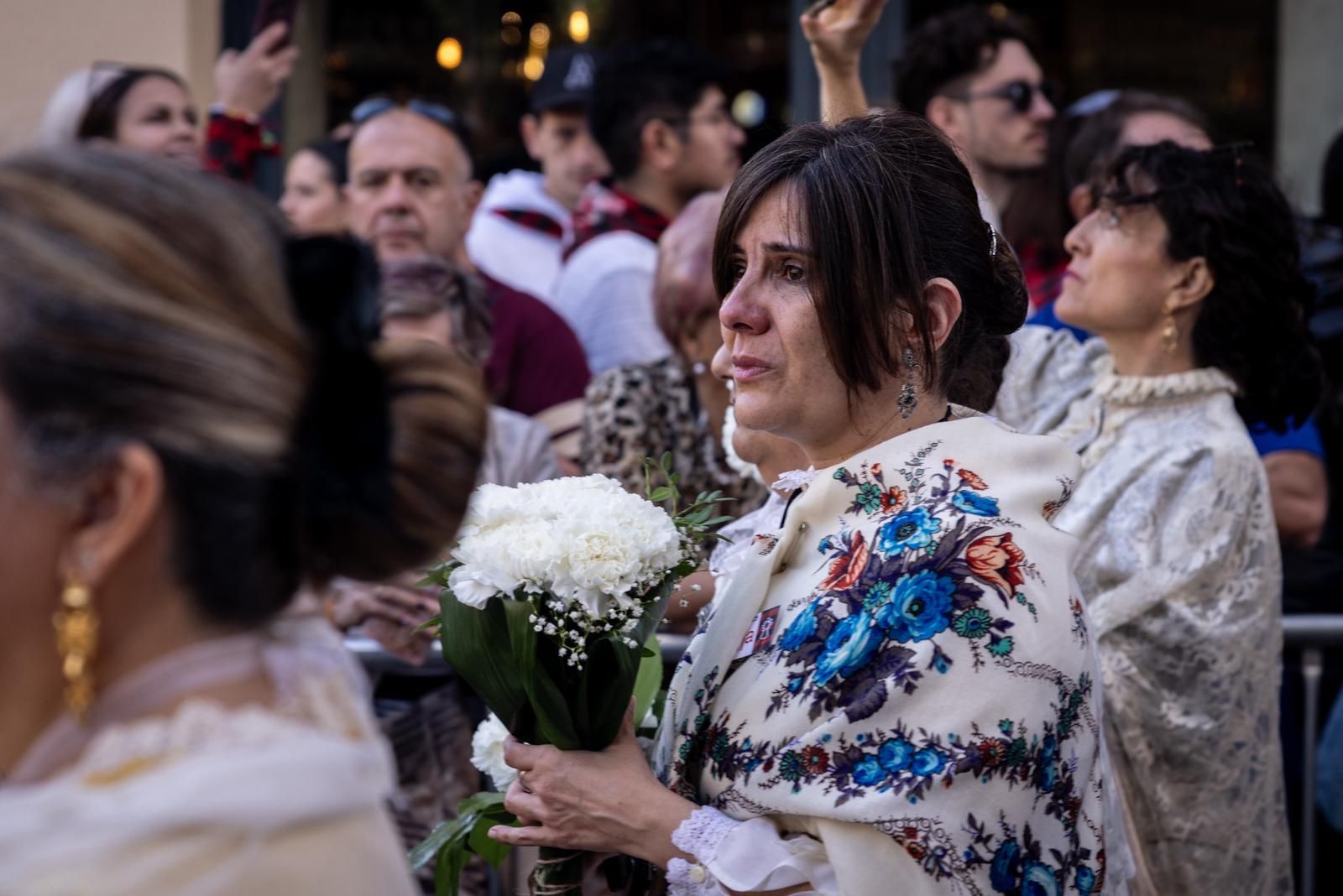 En imágenes | Zaragoza vive su día grande con la Ofrenda de Flores a la Virgen del Pilar