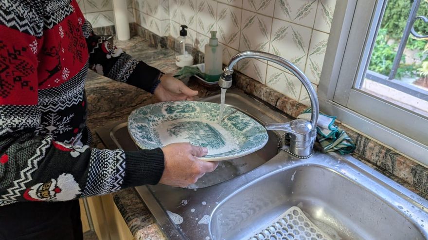 Los vecinos del Carraixet y la Torre d&#039;en Lloris siguen sin agua potable en sus casas