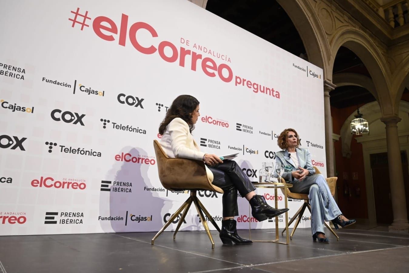 FOTOGALERÍA | #ElCorreopregunta, con María Jesús Montero