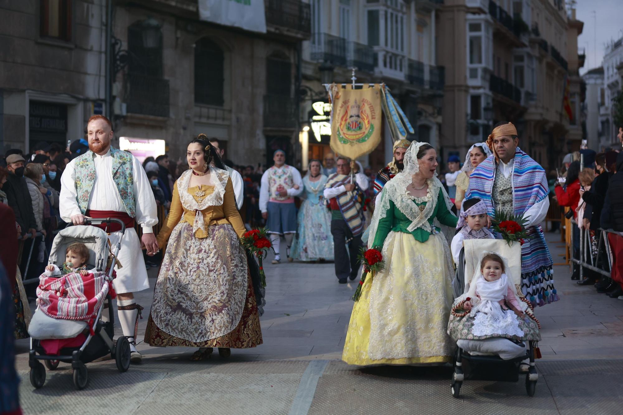 Búscate en el segundo día de ofrenda por la calle Quart (entre las 19:00 a las 20:00 horas)