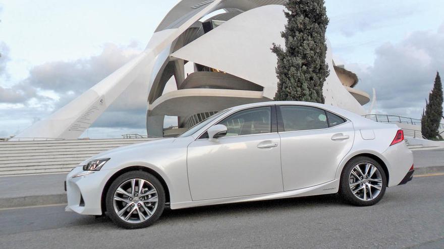 Lexus IS 300H: detalls de qualitat