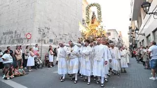 Vila-real renova la seua devoció per la Mare de Déu de Gràcia en una multitudinària processó