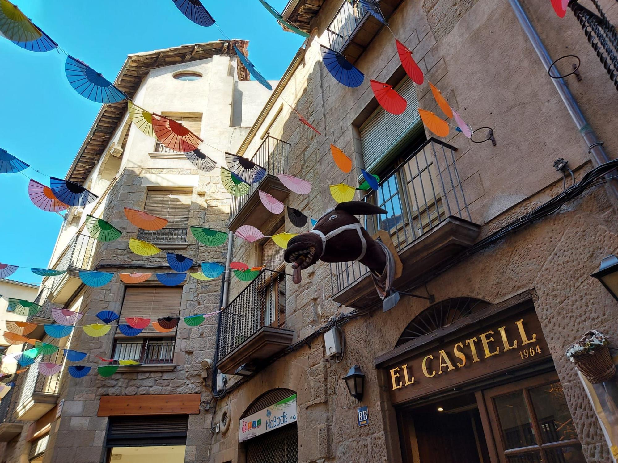 Solsona penja les enramades i ja respira carnaval