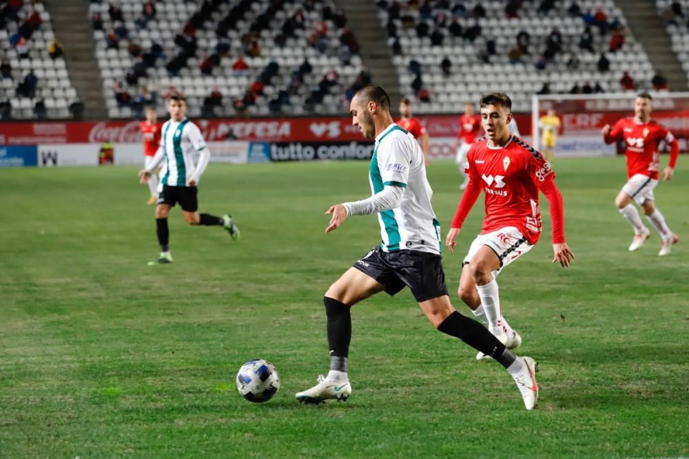 Un Real Murcia peleón no puede con el Córdoba (0-1)