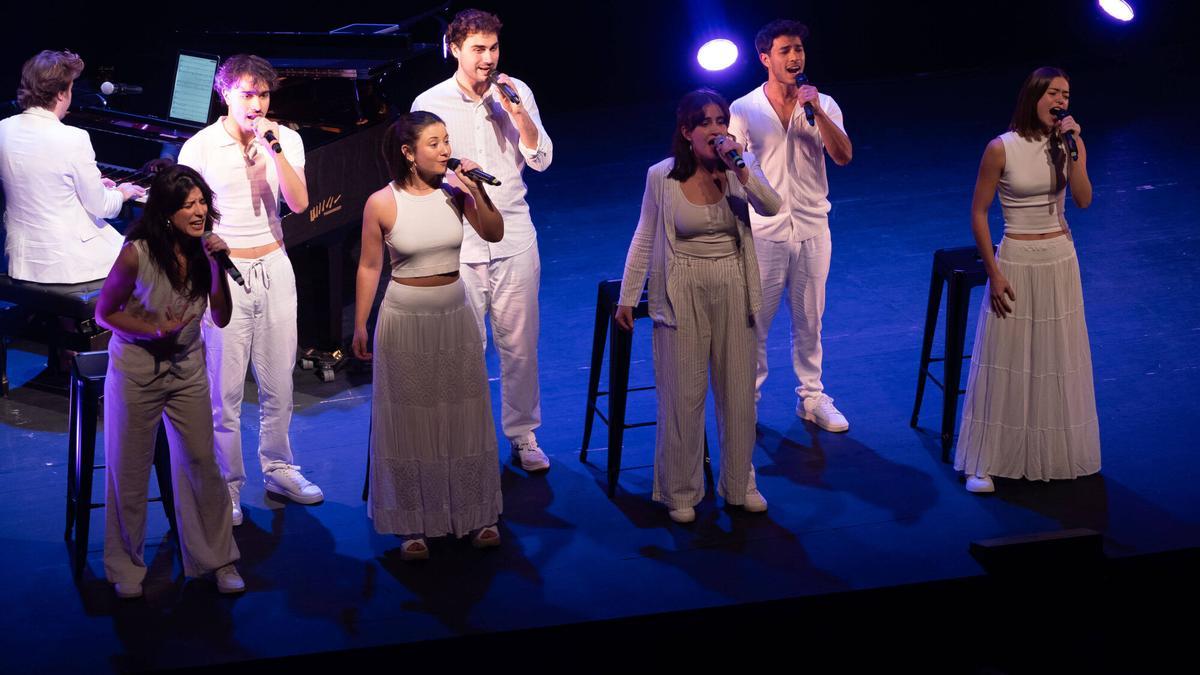 Un moment de l'actuació musical durant la gala