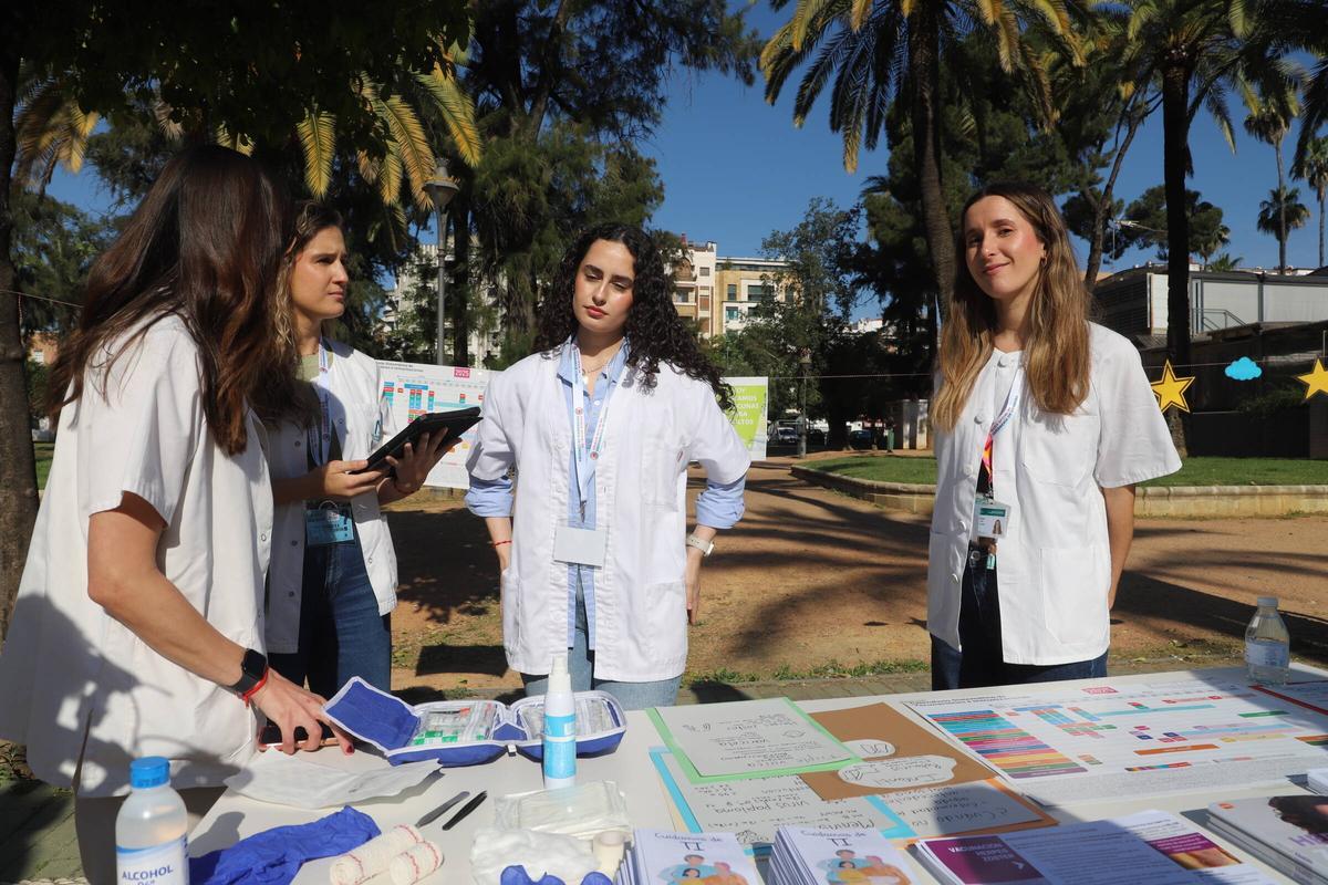 Actividad desarrollada el pasado año por el Colegio de Enfermería de Córdoba, denominada 'Pregunta a tu enfermera'.