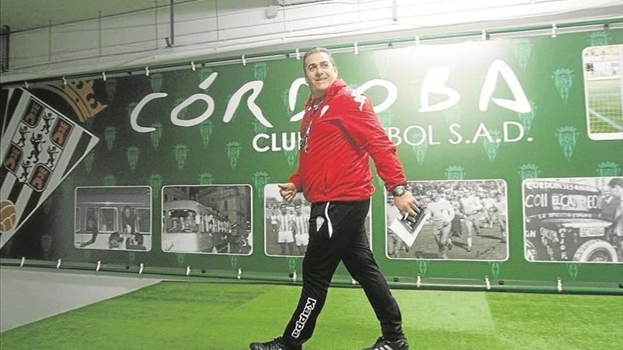 José Ramón Sandoval continuará como entrenador del Córdoba