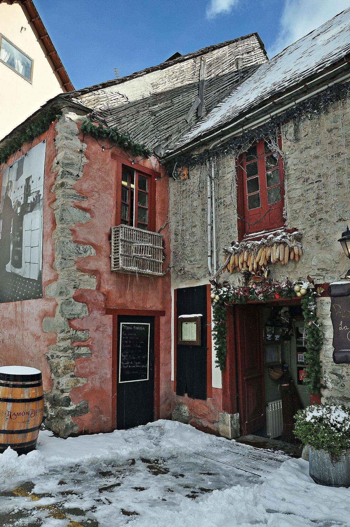 Las preciosas casas del pueblo de Arties