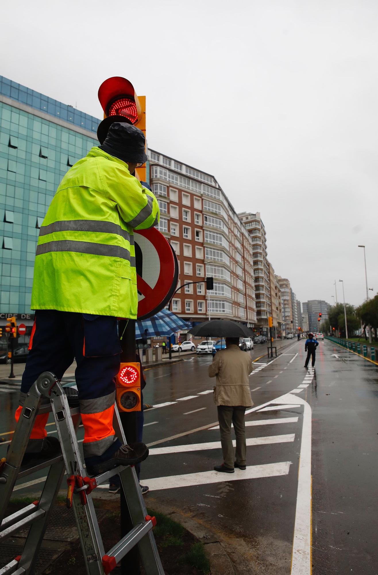 En imágenes: así ha sido la reapertura al tráfico del "cascayu" de Gijón
