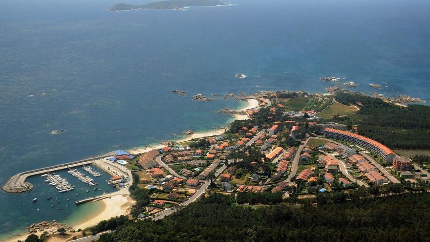 Vista aérea de San Vicente y Pedras Negras, en O Grove.