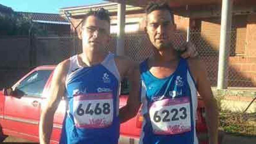 Dos de los atletas benaventanos que tomaron parte en la prueba.