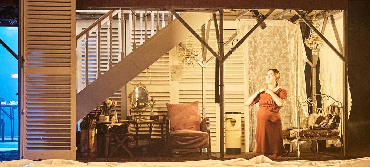 Un momento de 'Absalon absalon!', adaptación de la novela de Faulkner