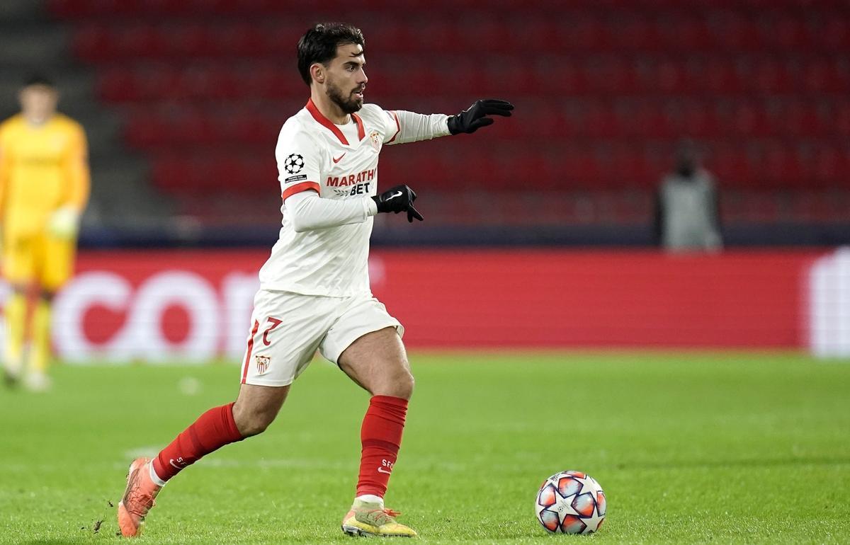 Suso Fernández disputando un partido de Champios League
