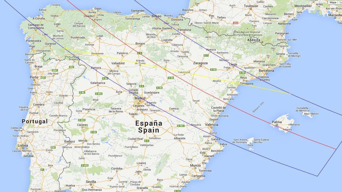 Franja de totalitat de l'eclipsi: entre les línies blaves és on es podrà veure com a eclipsi total