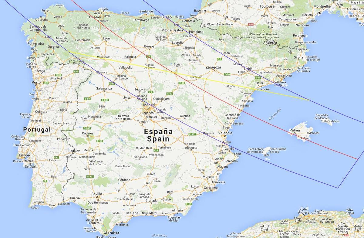Franja de totalitat de l'eclipsi: entre les línies blaves és on es podrà veure com a eclipsi total