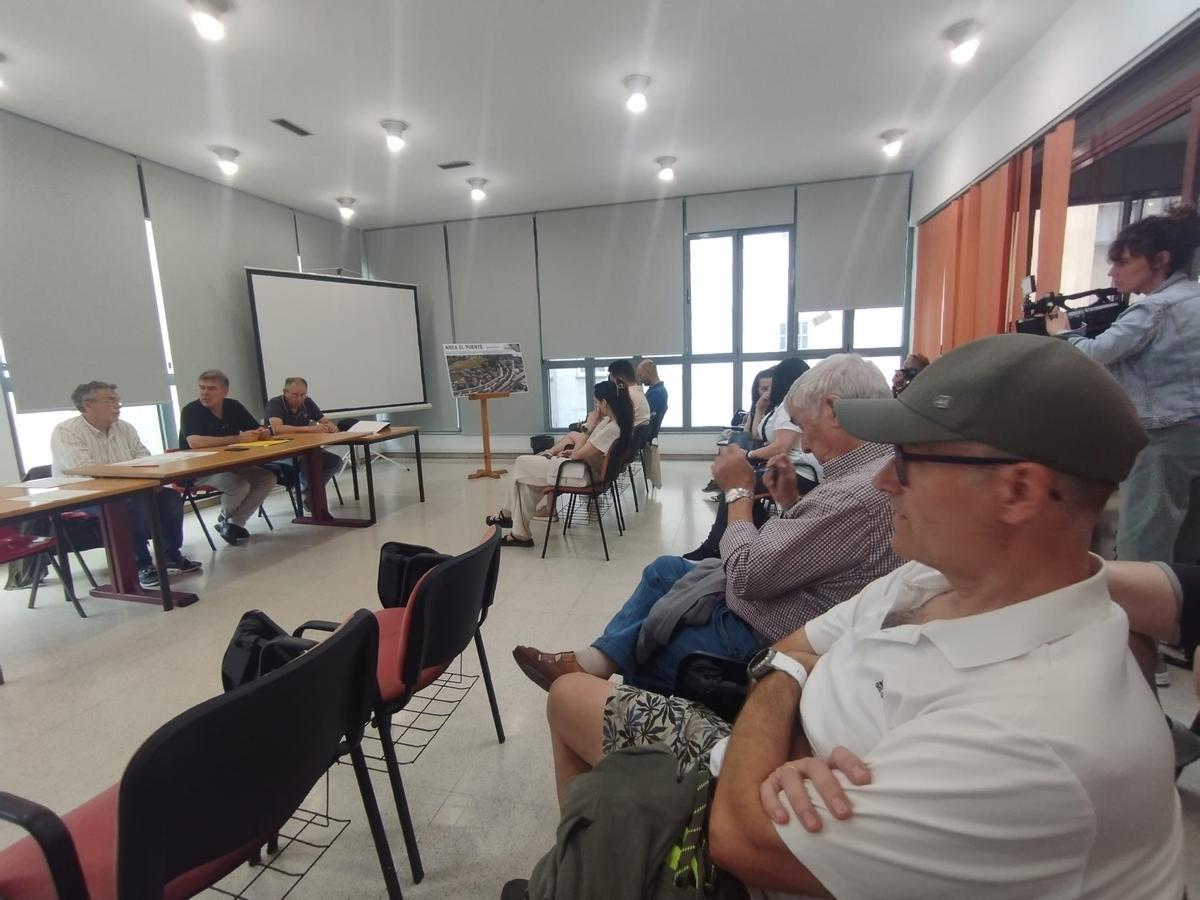 Asistentes a la primera de las reuniones.