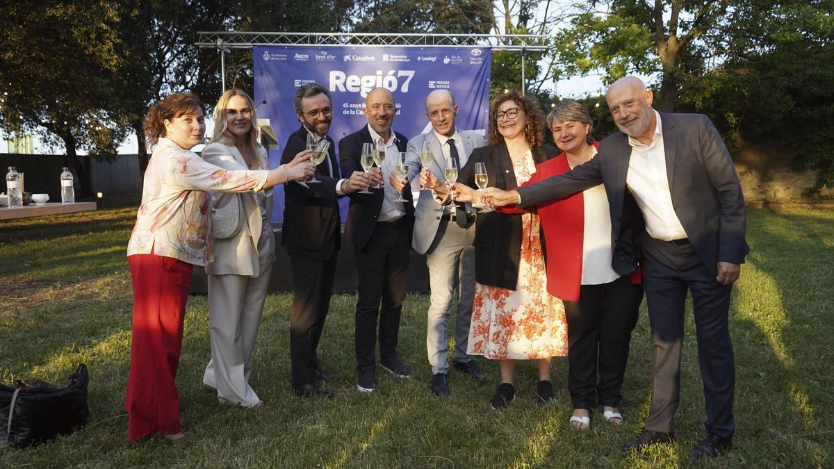 Regió7 reuneix autoritats i societat civil en una celebració del 45è aniversari a la Torre Busquet de Manresa