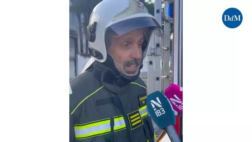 Jose Argandoña, técnico de los Bombers de Mallorca, sobre el incendio en el polígono de Binissalem