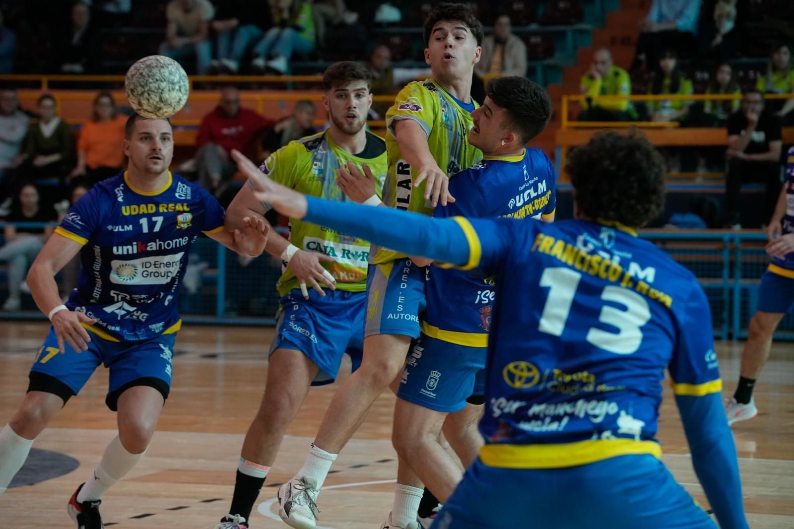 GALERÍA | Las mejores imágenes del Balonmano Zamora - BM Caserío