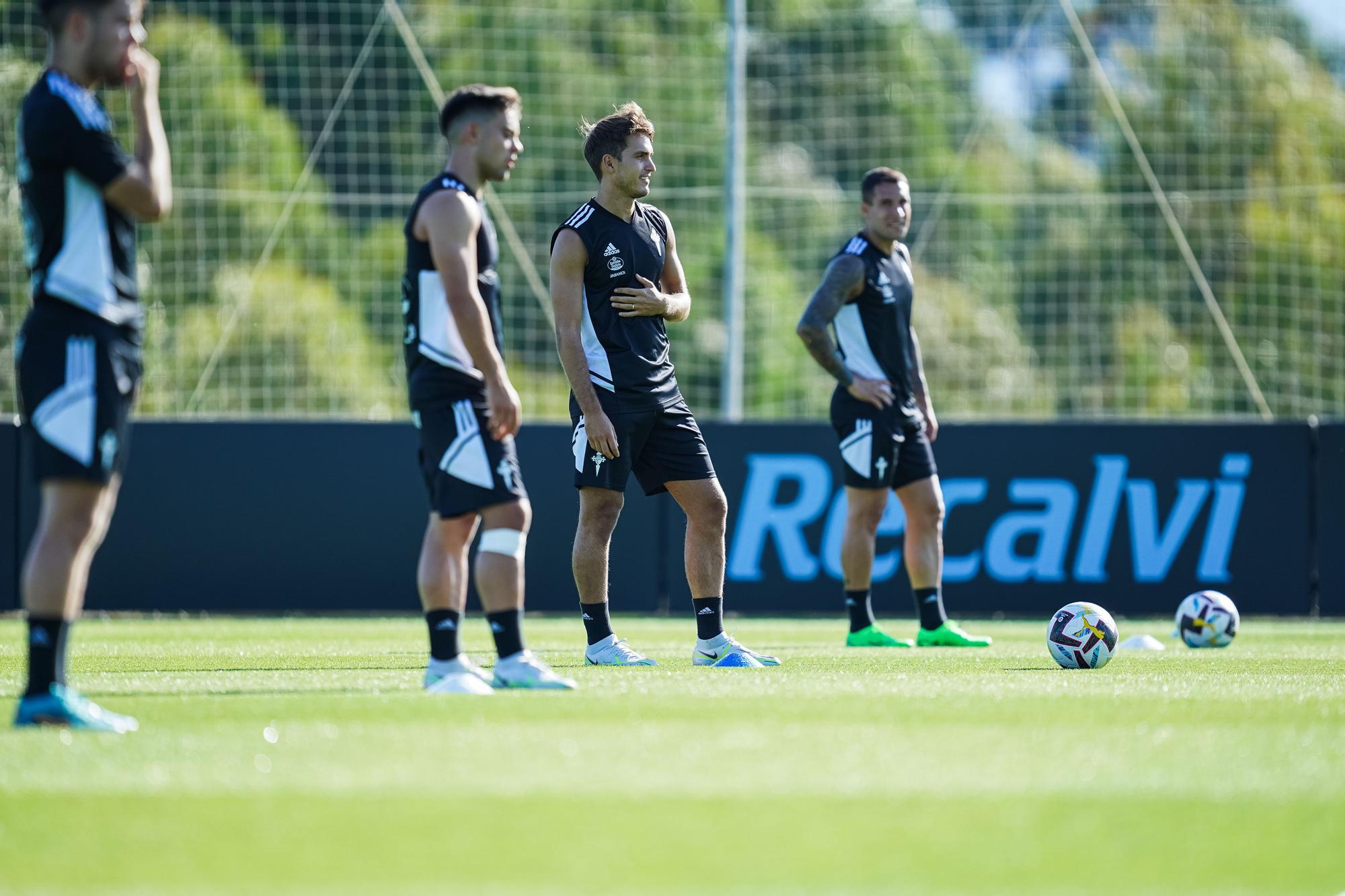 Los jugadores Fran Beltrán, Denis Suárez y Hugo Mallo, al inicio de la pretemporada.