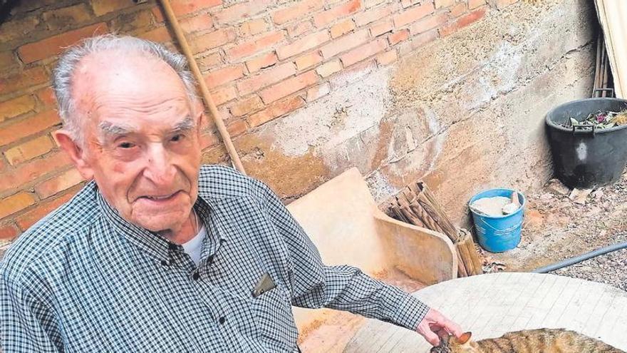 «Fins i tot em feien tallar el NO-DO si hi sortien banyadors»