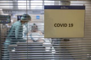 Coronavirus: pandemia, vacuna y restricciones en Catalunya y otras comunidades | Noticias y última hora del covid en directo