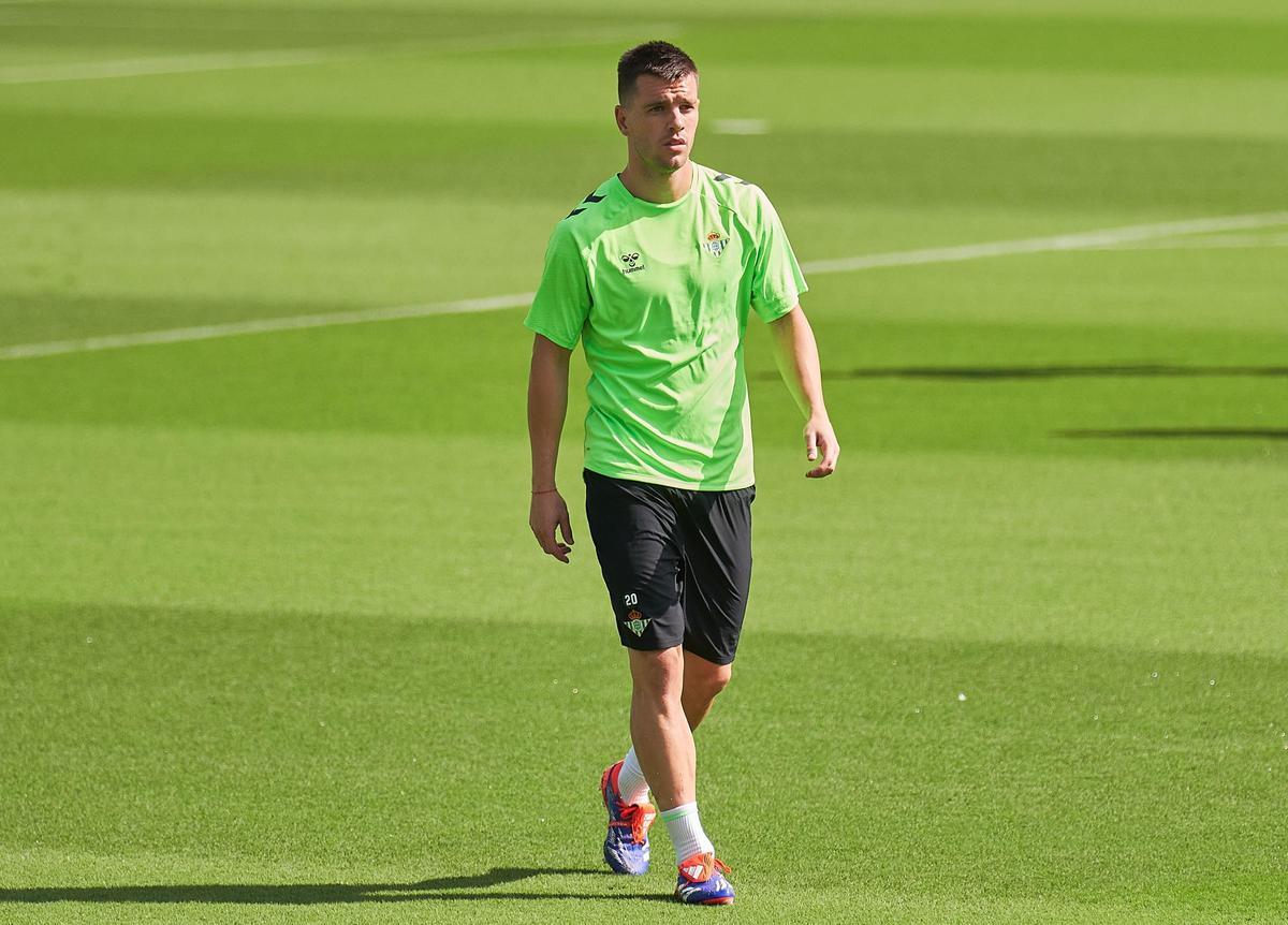 Giovani Lo Celso en su primer entrenamiento con el Betis