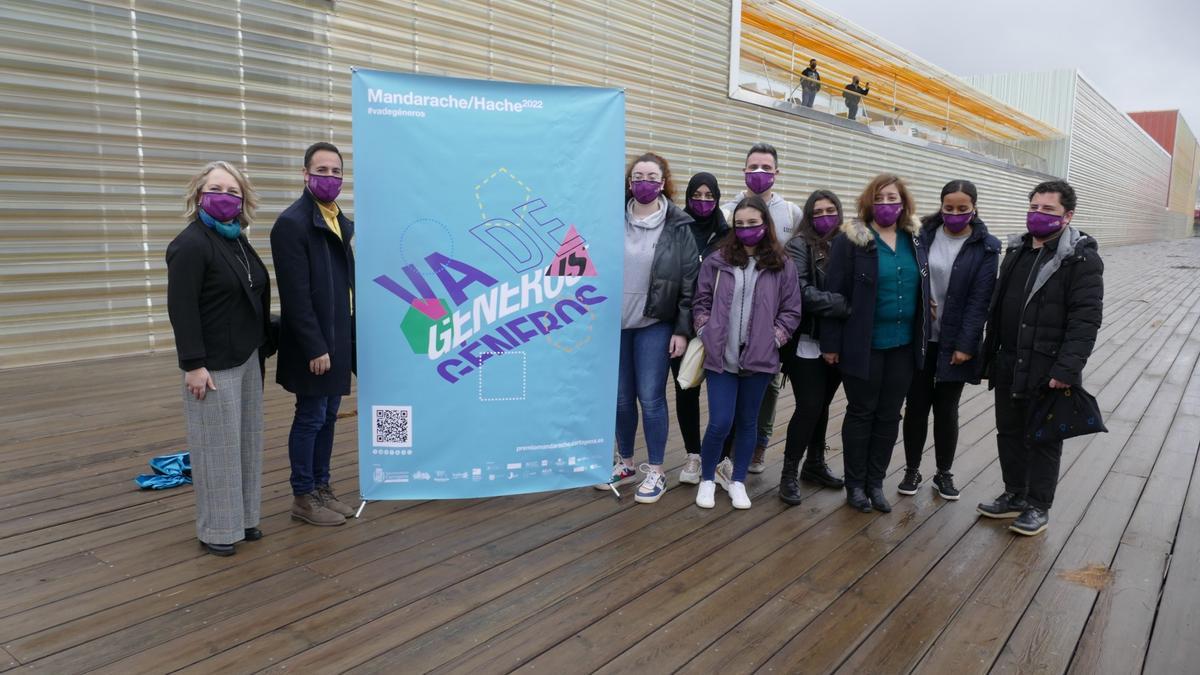 Un grupo de estudiantes y profesoras del Grado de Animación Sociocultural  presentaron las actividades.