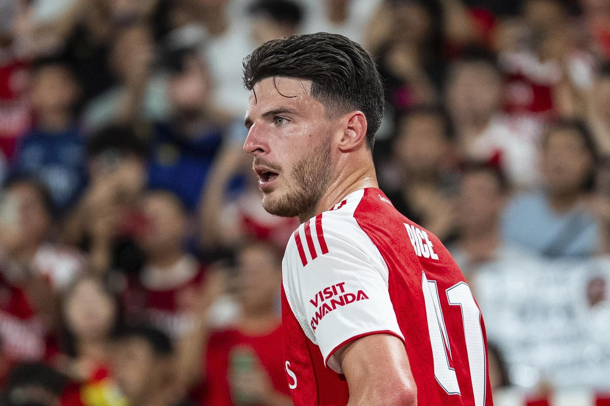La camiseta del Arsenal con la publicidad de Ruanda en la manga