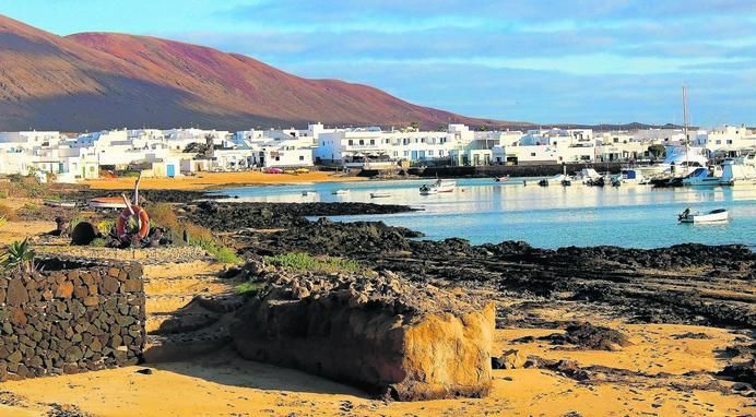 Caleta de Sebo en La Graciosa