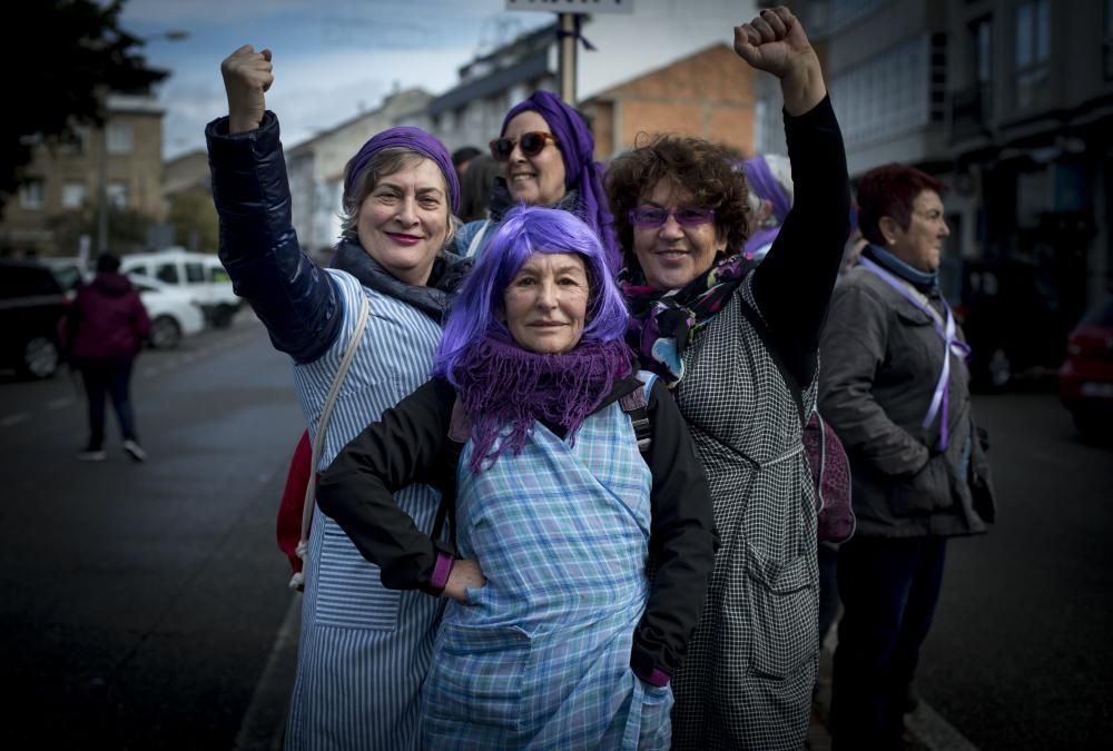 Las calles de Verín se tiñen de morado