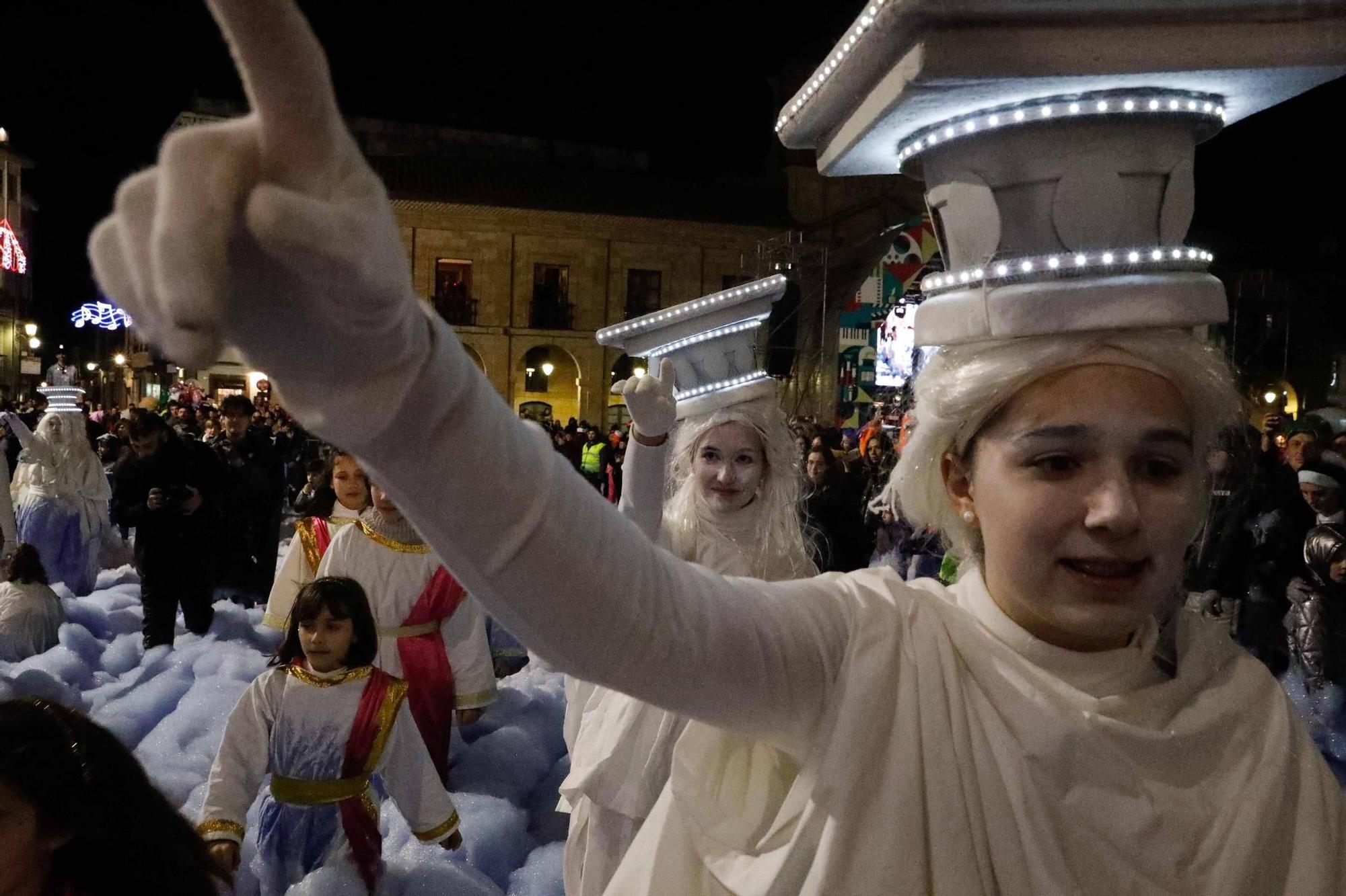 EN IMÁGENES: Así fue el multitudinario Descenso de Galiana en Avilés