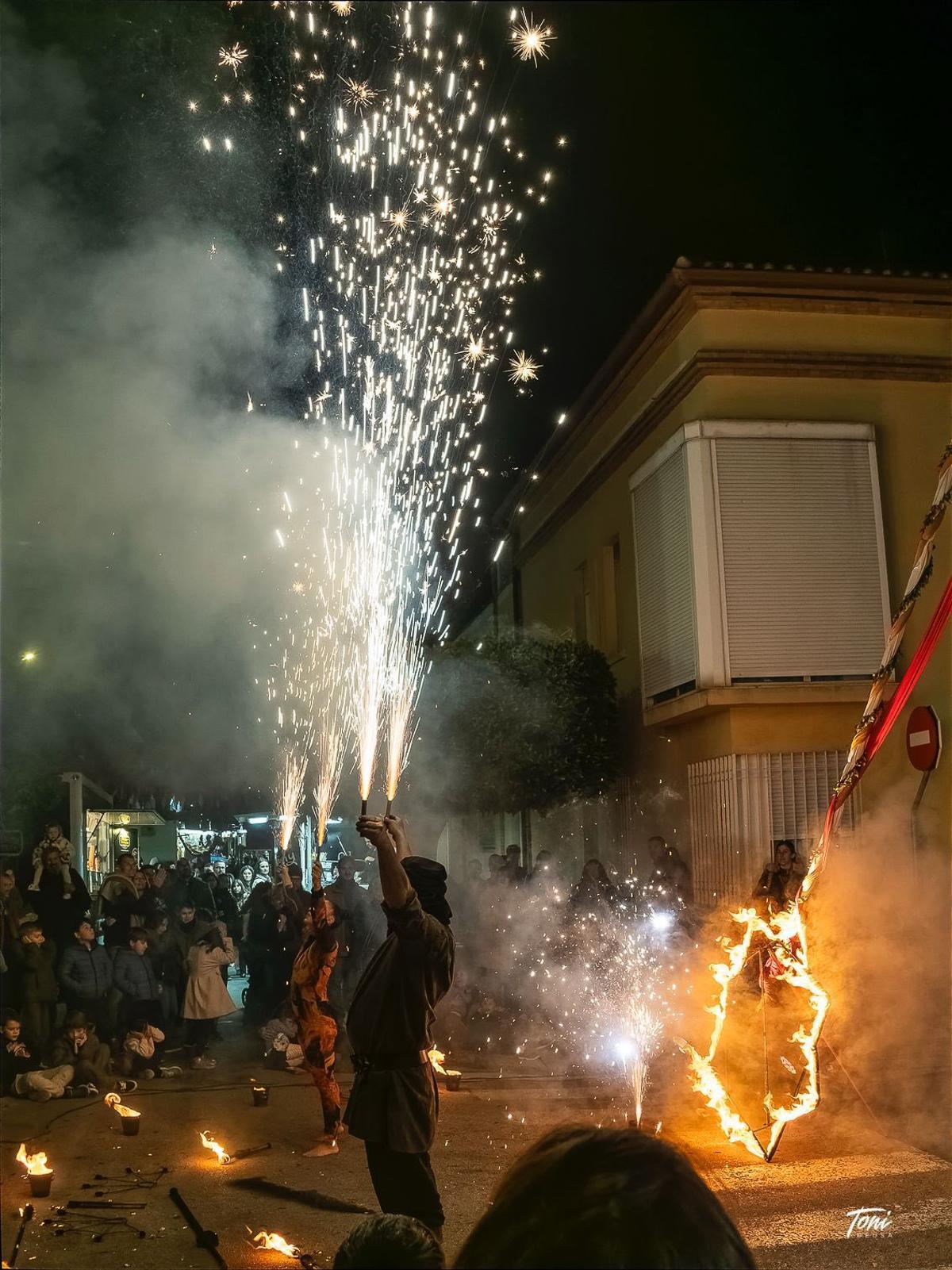 Benirredrà viu el seu Porrat de Sant Antoni 2026: Imatges d'algunes de les activitats