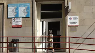 Embarazadas denuncian largas esperas en consultas médicas sin aire acondicionado en Castelló