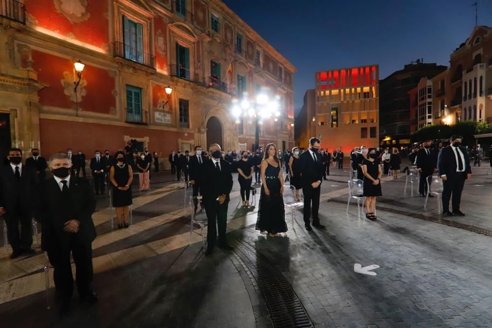 Acto en homenaje a las víctimas del coronavirus en la Región