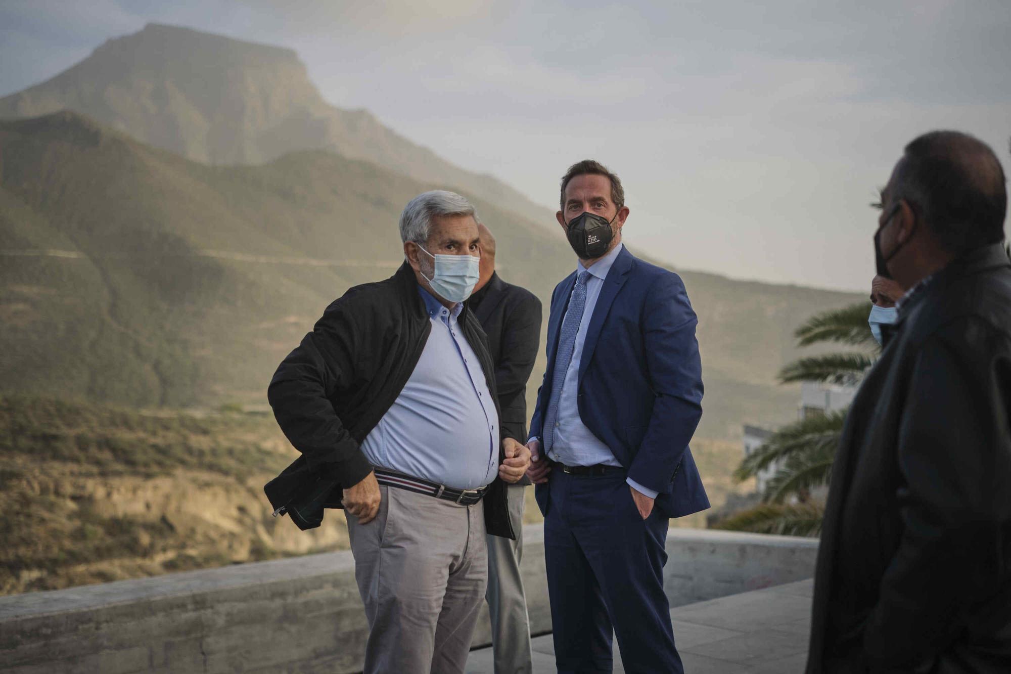 Visita a Adeje del secretario de Estado de Turismo, Fernando Valdés.