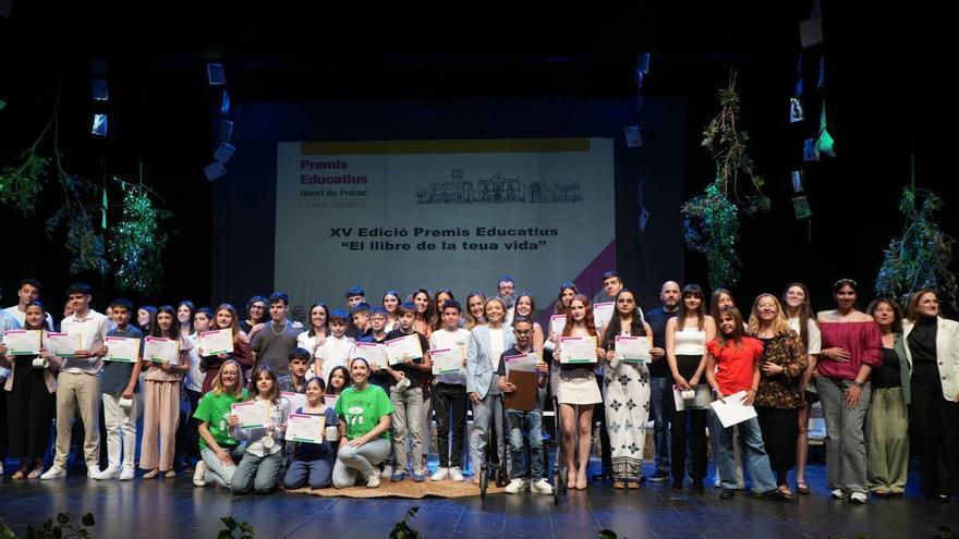 Quart de Poblet pone el broche final a Mostra de l’Educació EDUCAQUART con la entrega de los Premios a la Trayectoria Educativa