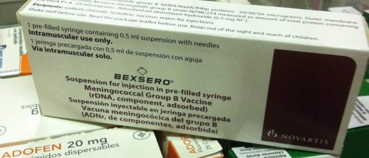 Un envase de Bexsero, vacuna para la meningitis B.