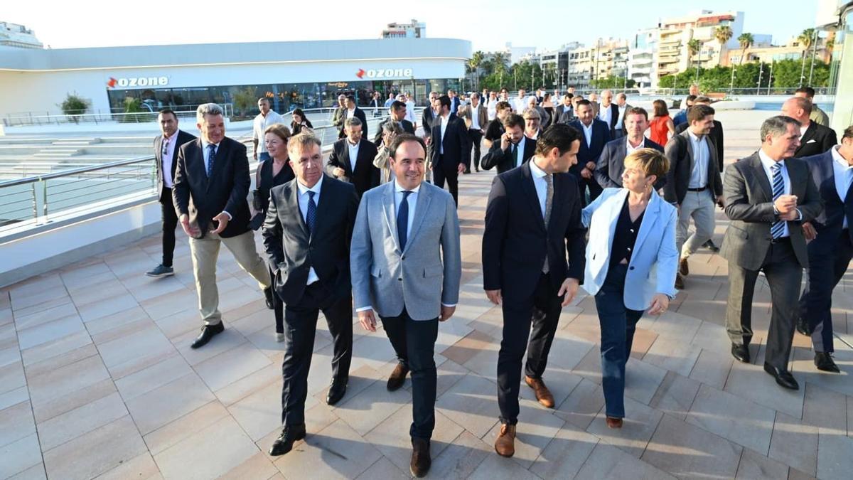 Juanfran Pérez Llorca acude a la presentación de un centro de ocio en Torrevieja.