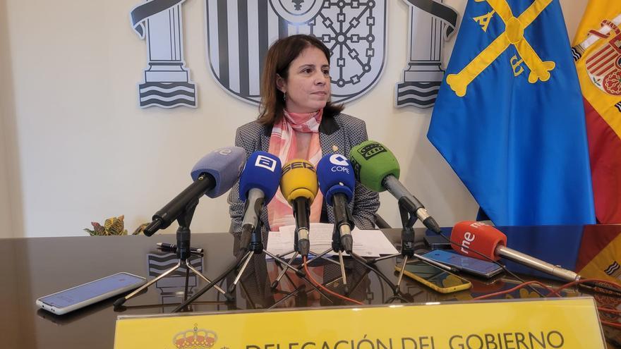 Así se circula por el puerto de Pajares: la Guardia Civil auxilia a cuatro camiones articulados que han tenido problemas de tracción
