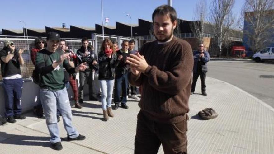 El raper lleidatà Pablo Hasél a la sortida de l&#039;Audiència Nacional.