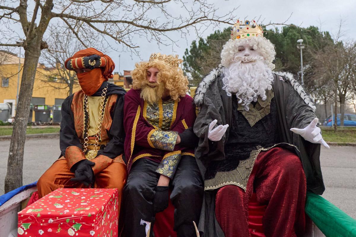 Les fotos del patges reials a Girona Est