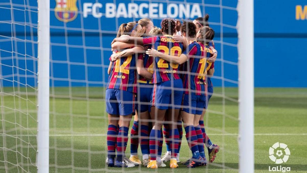 Jugadoras del Barça femenino celebrando un gol