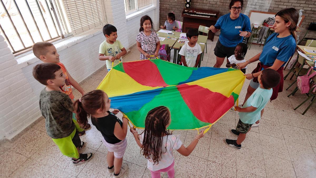 Actividades en una de las escuelas infantiles de Santa Cruz.
