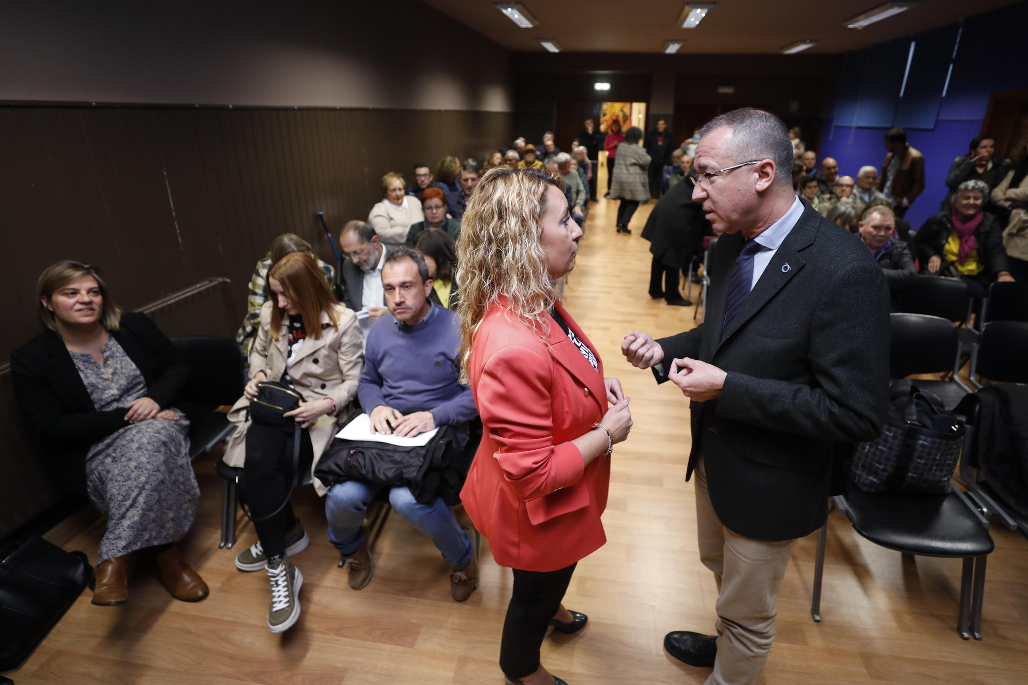 La presentación del centro de Salud de Lena, en imágenes.