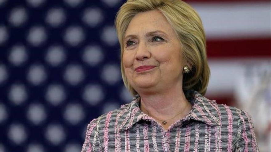 Clinton entra con clara ventaja en la recta final de campaña